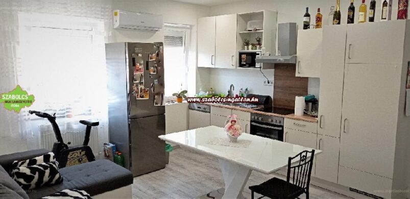 Barna, fehér és egy leheletnyi rózsaszín: egy nyíregyi kuckó!