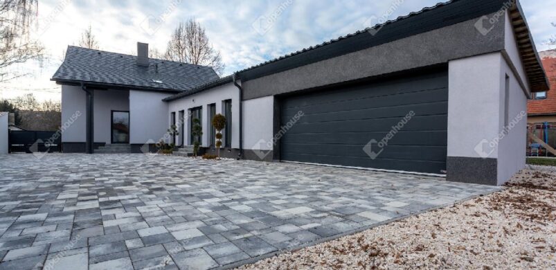 Egy “okos ház, luxus kivitelben”, Dombóváron!