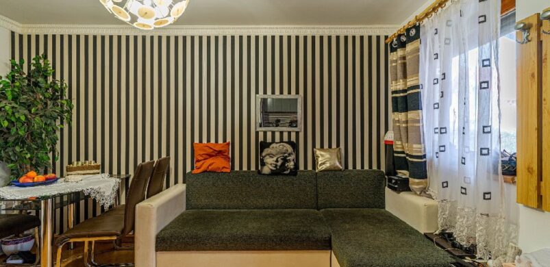 Kompakt élet, avagy “Cuki Házikó a Tápéi kiskertekben”