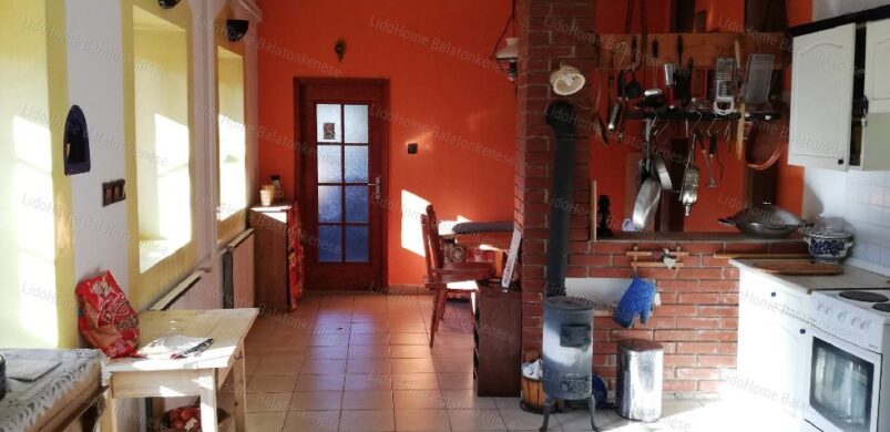 Egy rusztikus fülei nyaraló: “állandóra” nem kellene?