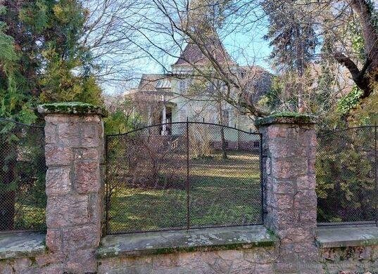 212 millióért eladó a tatai Lányi Villa!