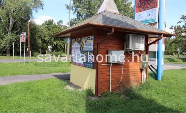 A hét cukisága: eladó egy 6 nm-es ingatlan Szombathelyen!