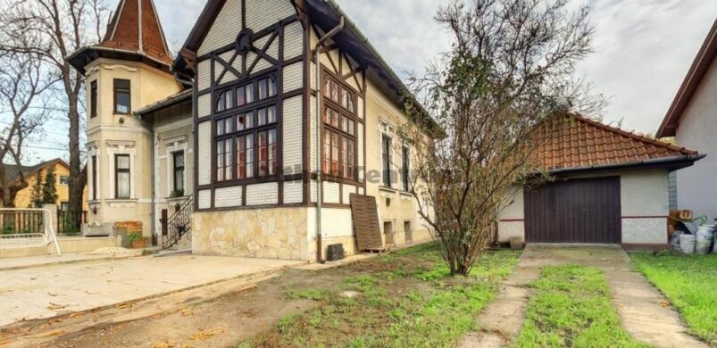 Lakjon egy huszárőrnagy egykori villájában, a Bókaytelepen