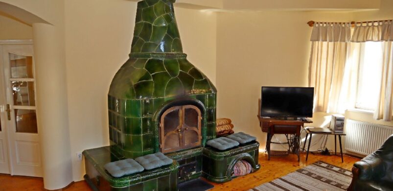 Csempekályha és szauna: forró pillanatok Békéscsabán, 105 millióért