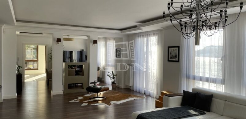 Egy kis luxus Tatán, persze örökpanorámával