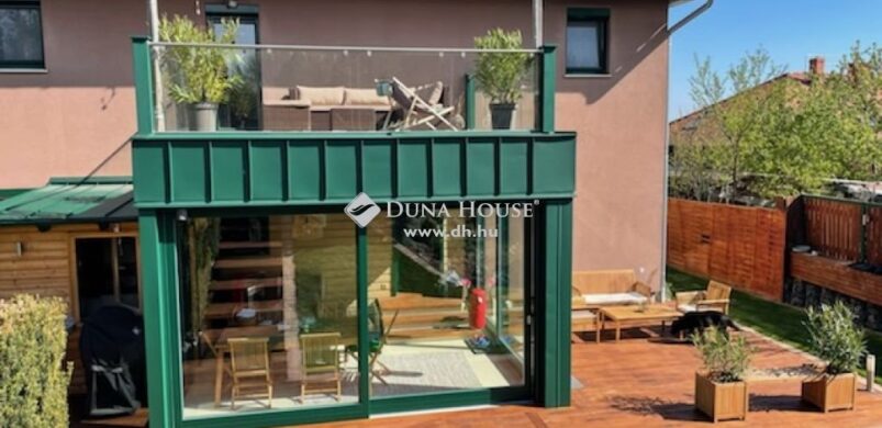 Élet Toronyban, 180 nm-en!