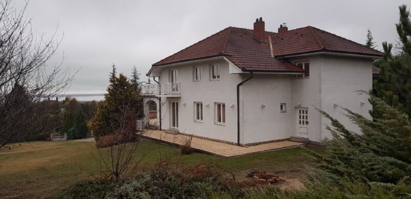 Jó kilátások: élet 560 nm-en, jó Vonyarcvashegyen