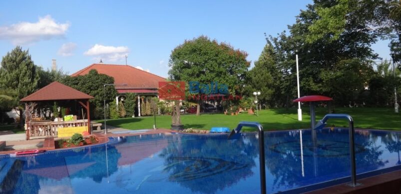 Nyár 260 nm-en, Tiszakécskén? Íme a hét Bács-Kiskun megyei ingatlana!