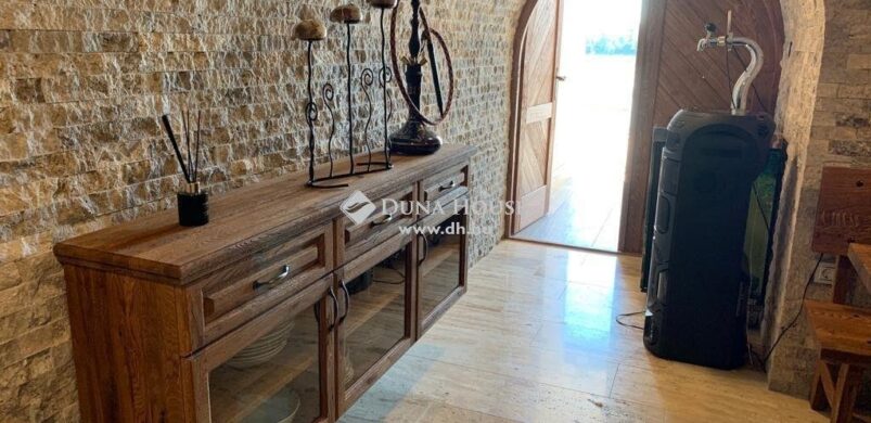 595 milliós luxus Mohácson, jó ízléssel megáldva!