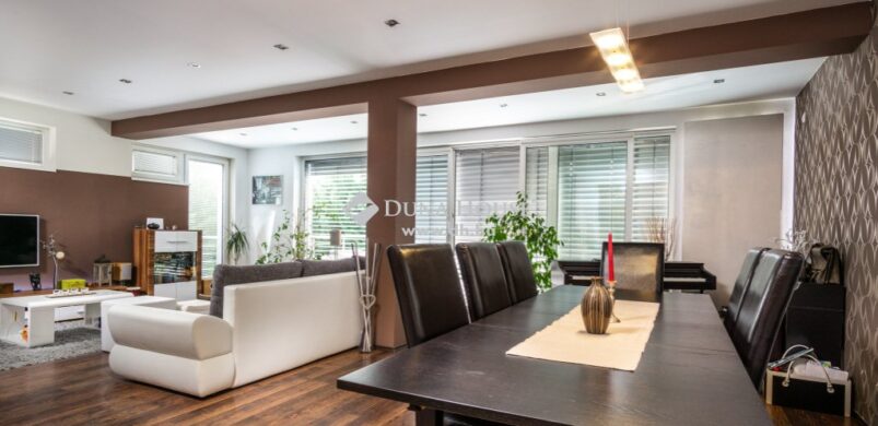 Öröm és Ürög: íme egy barátságos minimál stílusú otthon!