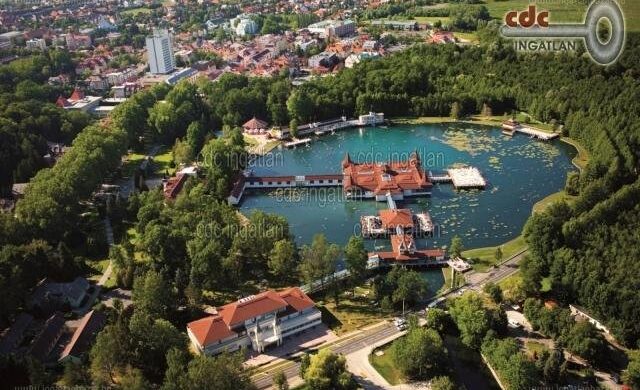 990 millió forintba kerül Zala megye legdrágább telke. Naná, hogy Hévízen!