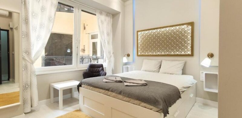 Gangos, Dohány utcai és 823 millióba kerül. Mi az?