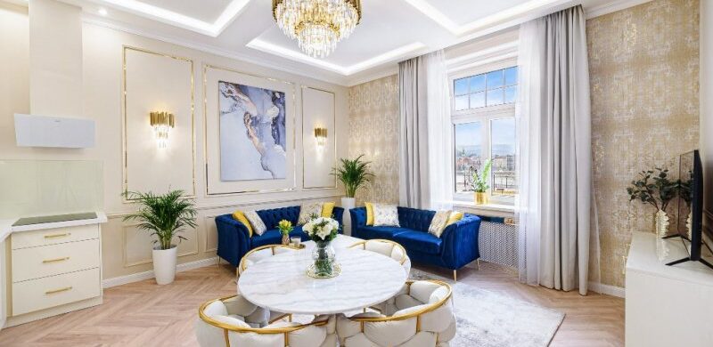 Van másik! Ezúttal a Kossuth téren találtuk meg a kék luxust!