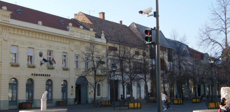 119 millióért eladó a gyöngyösi, egykori Orczy-levéltár és könyvtár!