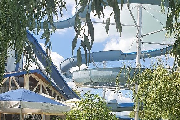 150 millióért eladó a balatonlellei óriáscsúszda!