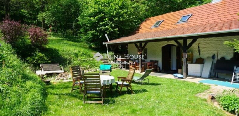 Eladó egy gigantikus hegyi birtok Zalaszentgróton!