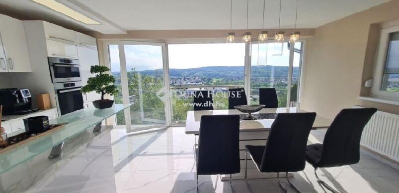 Álom-panorámás ház Rövid-Jánkán, választható színnel eladó!