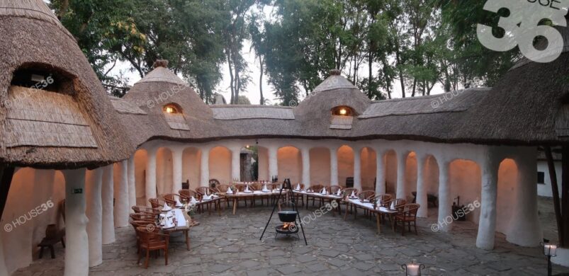 Eladó egy több ezer éves technológiával épült tanya komplexum!