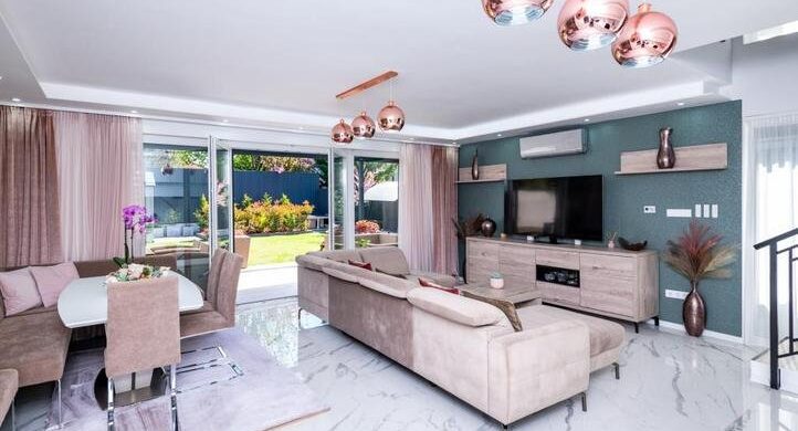 Szerelem-ikerház a Liget lakóparkban 229 millióért eladó