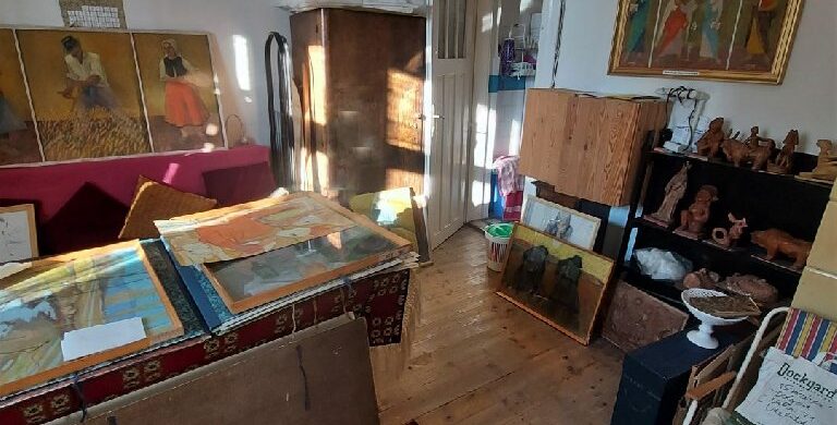 Eladó a néhai Farkas András festőművész balassagyarmati háza