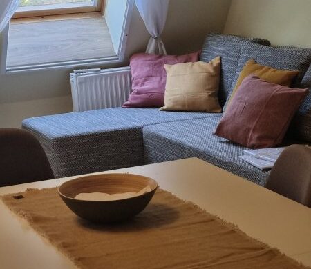 Egy belső kétszintes cukiság a Nyír Pláza mellett