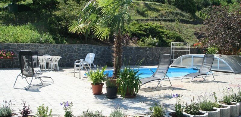 Örökpanoráma és 9 szoba Badacsonytomajon 360 millióért eladó!