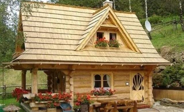 A hét zalai ingatlana: eladó egy rönkház ígérete!