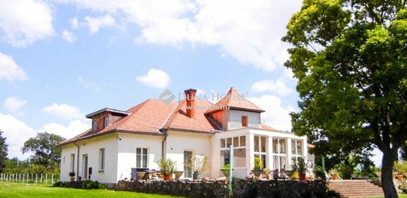 Eladó a szabadbattyányi Wünscher-kúria!