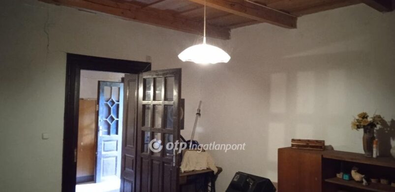 7 millió forintért klasszikus tornácos házunk lehet Ludason!