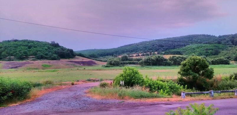 Nem értjük: még mindig eladó Rákóczibánya szépe, a csodás művészház!