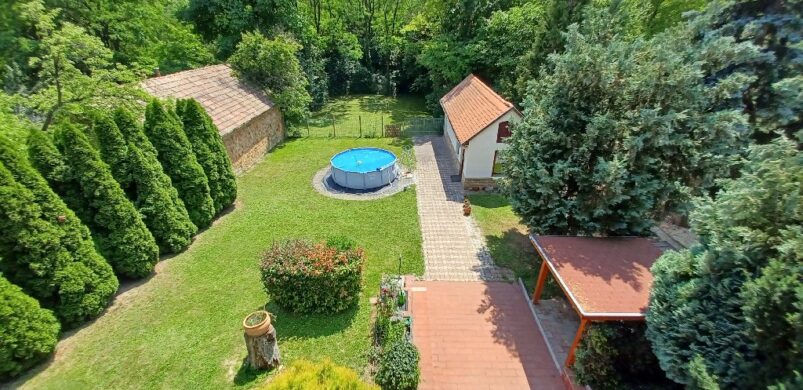 Édes élet Bonyhádon az Ifjúsági park szomszédságában?