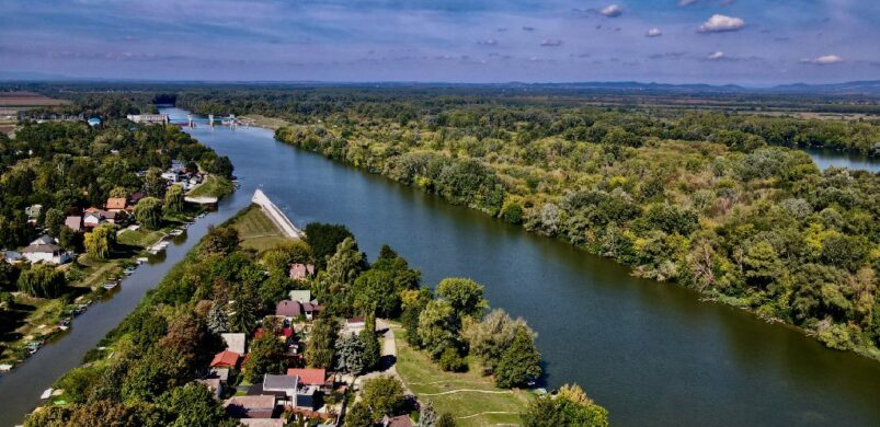 Irány Tiszalök és az Erőmű üdülőtelep!
