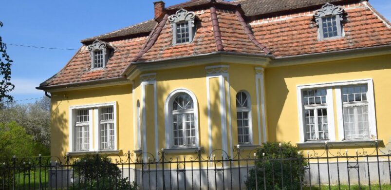90 millióért eladó a bői Marton-kúria