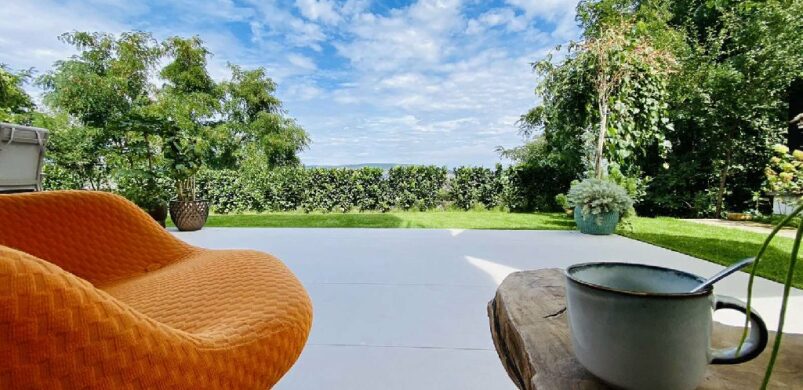 Íme egy 185 milliós, panorámás luxus lakás Törökbálint “Rózsadombján” 