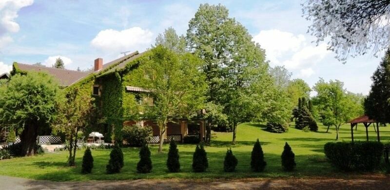 Őrbottyán-deluxe: eladó egy 385 milliós, modern kori kúria!