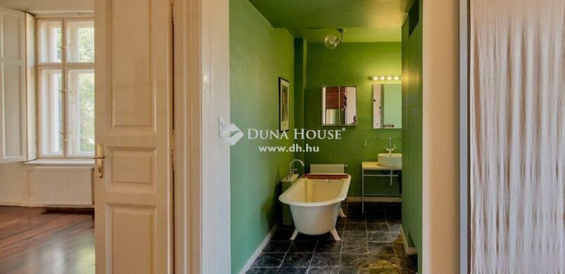 109,9 millióért kínálják a hét 85 nm-es lakását…