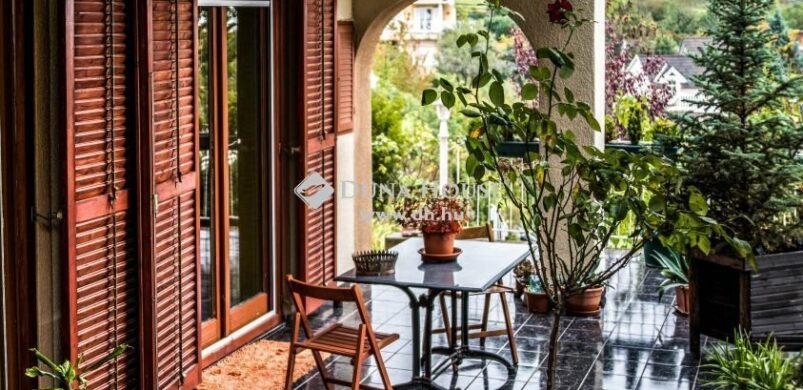 Íme egy 90 milliós oázis Donátus csendes szegletében!