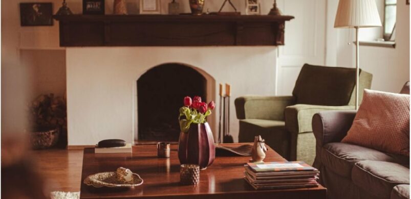 390 millióért eladó gróf Esterházy József egykori tatai ingatlana!