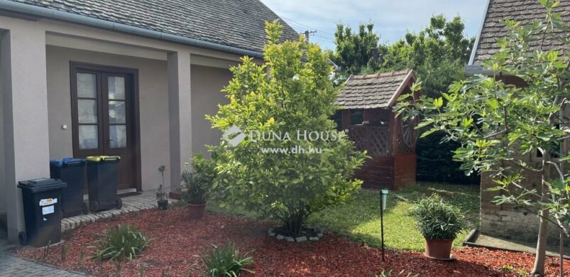 Nem mindig a legdrágább a jobb: íme egy ház Szedresen, a “középmezőnyből”