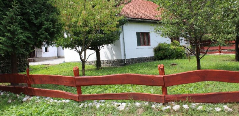 A hét háza: egy majorság Bekölce határában, akár állandó lakhatásra