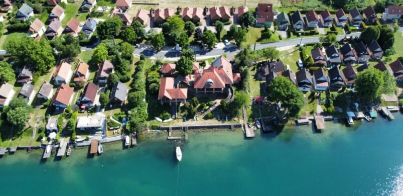 4 az 1-ben: házikók Gyékényesen, Magyarország legtisztább vizű tava mellett!