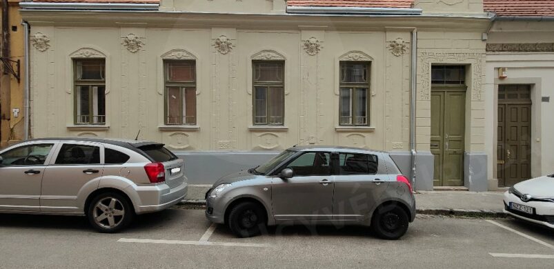 Nagypolgári lakás a pécsi Felsőmalom utcában kerttel, pincével: kéne!