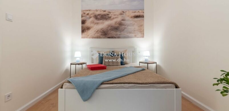 Ilyen, amikor egy 40 nm-es lakás a Szervita térnél kenterbe ver bármit…