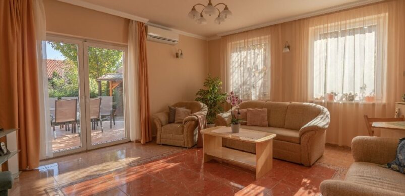 Egy top modell Fodorkertben: így válasszunk napszakot ingatlan fotózáshoz!