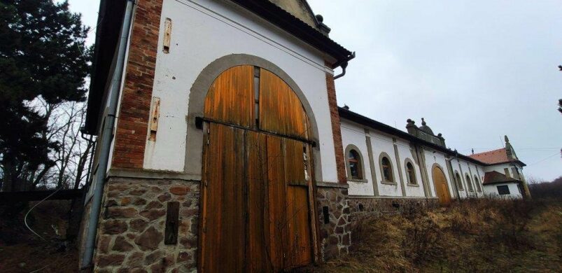 Még mindig eladó az Aba Sámuel történelmi területén kínált borbirtok