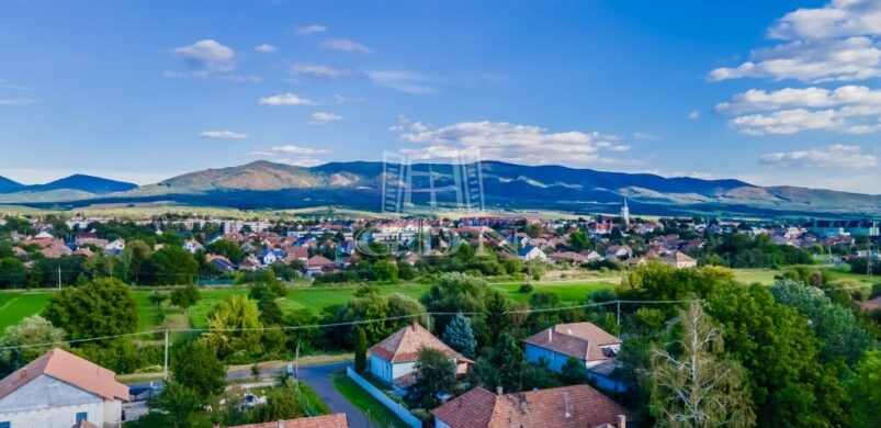 Drón felvétel, jó fotók Pásztón: na így kell meghirdetni egy házat!