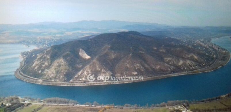 Elképesztő! Eladó egy 3000 nm-es erdő Nagymaros legmagasabb pontján!