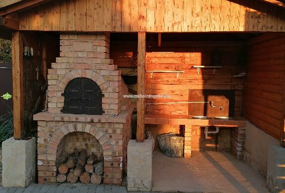 Élet 312 nm-en, Kállósemjénben…