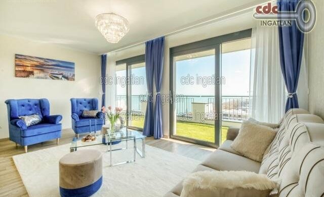 Lélegzetelállító a siófoki Liszt Ferenc sétányon kínált penthouse lakás!