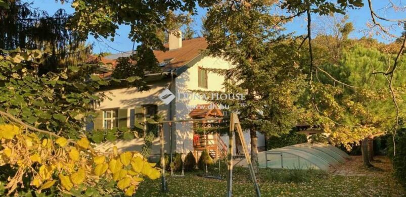 Eladó egy egykori, cukorgyári tiszti szállás!